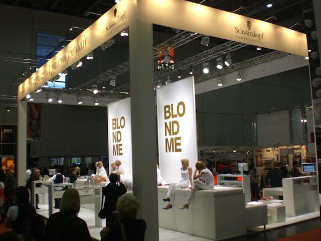 Schwartzkopf Messestand, Realit&auml;t